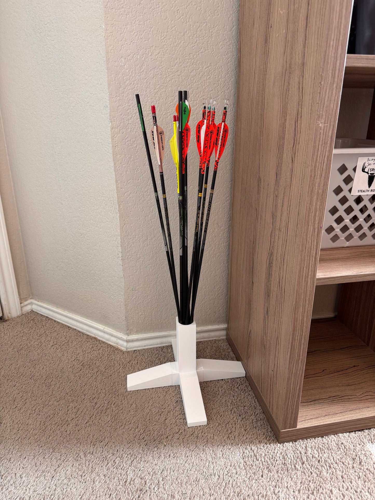Arrow Caddy Stand